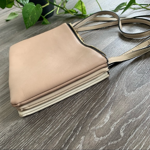 Blumari 3-in-1 crossbody bag with detachable clutch - Picture 10 of 15